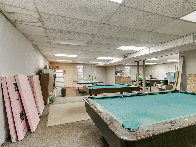 More Photos Of 809 SW 4th St, Moore Religious Facility For Sale