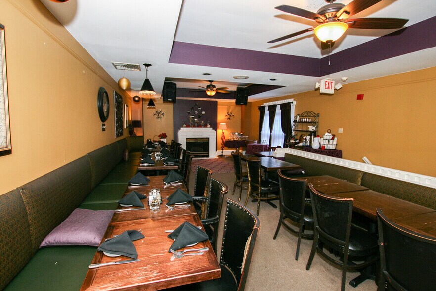 More Photos Of 2650-2652 E Somerset St, Philadelphia Restaurant For Lease