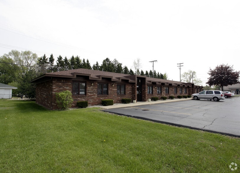 More Photos Of 8061 21 Mile Rd, Shelby Township Medical For Lease