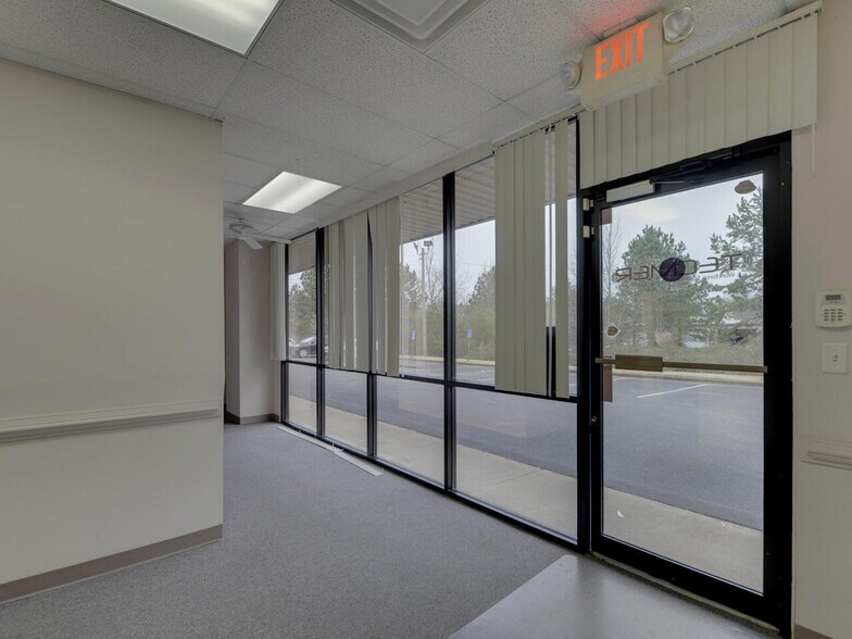 More Photos Of 134 Hurricane Shoals Rd, Lawrenceville Storefront Retail Office For Sale