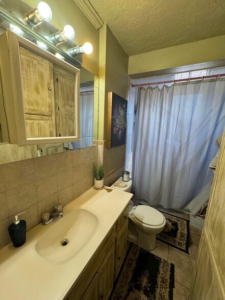 More Photos Of 907 S Madison St, Amarillo Storefront Retail Residential For Sale