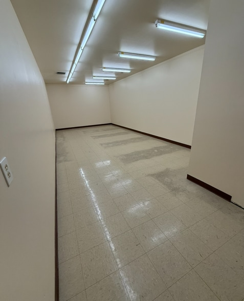 More Photos Of 2933 The Villages Pky, San Jose Bank For Lease