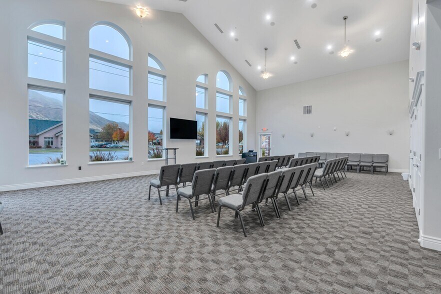 More Photos Of 737 N Main St, Springville Funeral Home For Sale