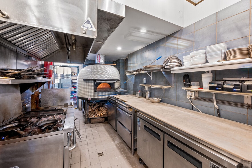 More Photos Of 1022 Cortelyou Rd, Brooklyn Apartments For Lease