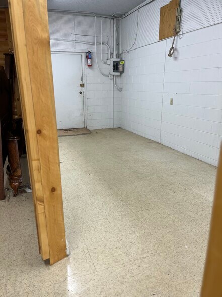 More Photos Of 4221 W Eisenhower Blvd, Loveland General Retail For Lease