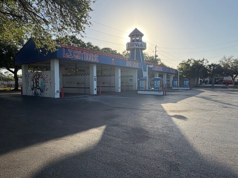 More Photos Of 3703 Tyrone Blvd N, Saint Petersburg Auto Repair For Sale
