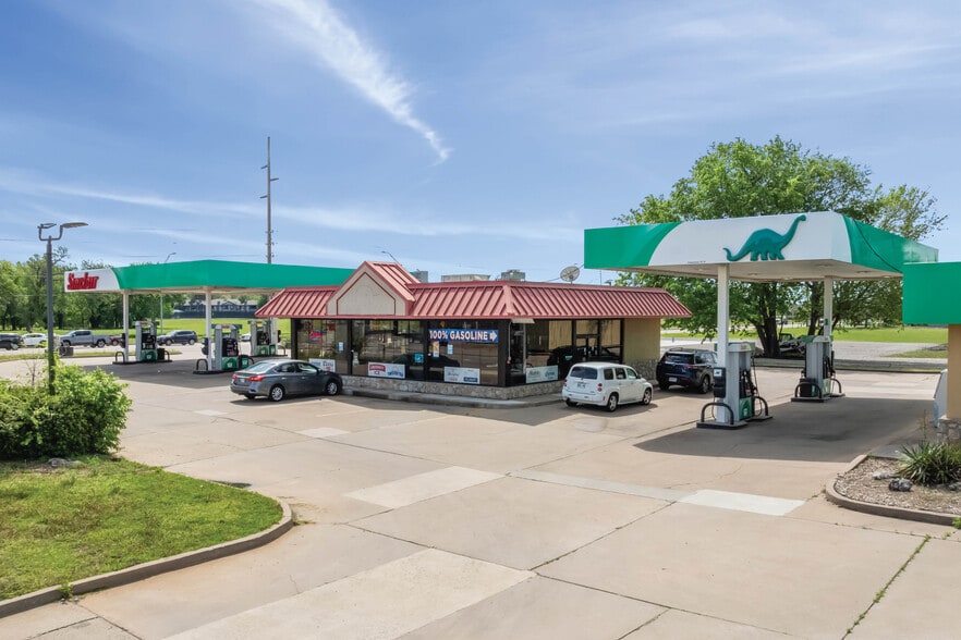 Primary Photo Of 2738 E 91st St, Tulsa Convenience Store For Sale