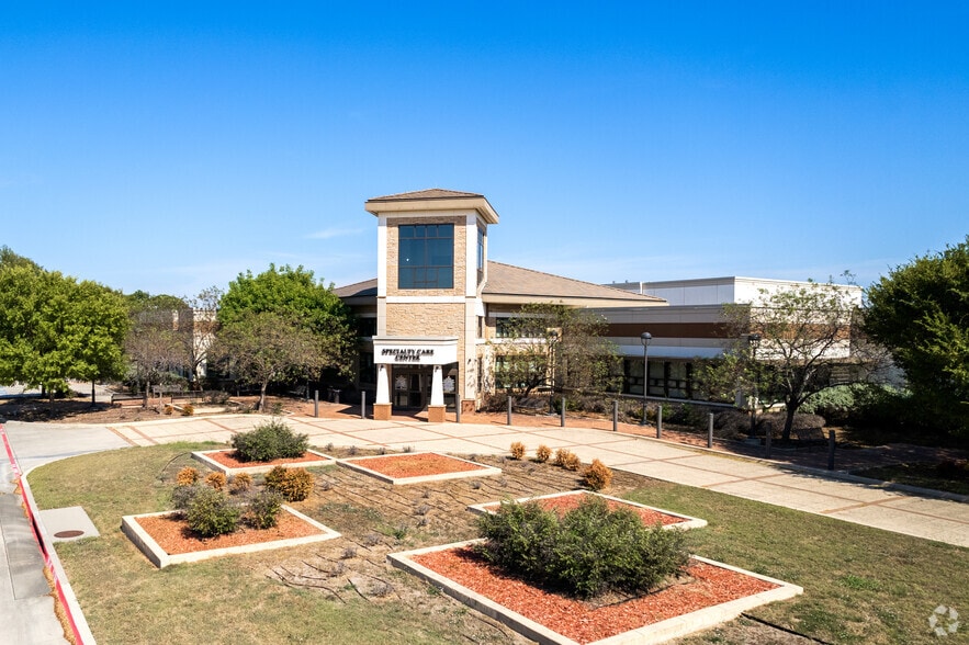 More Photos Of 470 E State Highway 114, Southlake Medical For Sale