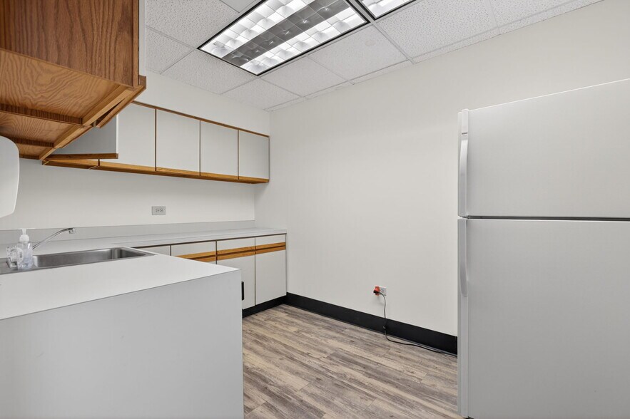 More Photos Of 12860 W Cedar Dr, Lakewood Light Manufacturing For Lease