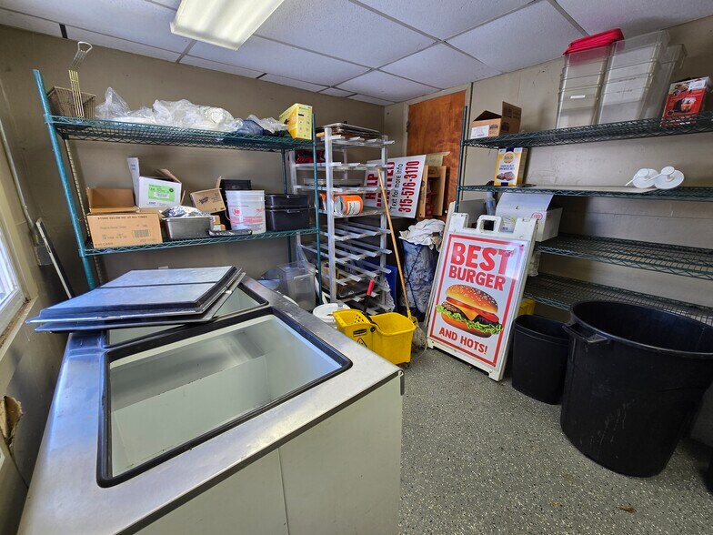 More Photos Of 365 E Main St, Waterloo Town Restaurant For Sale