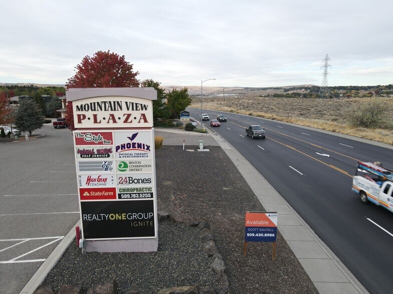 More Photos Of 10121 W Clearwater, Kennewick Office For Lease