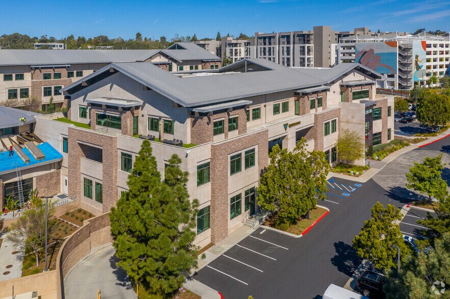 More Photos Of El Camino Real @ Del Mar Heights Road @ Del Mar Heights Road, San Diego Unknown For Lease