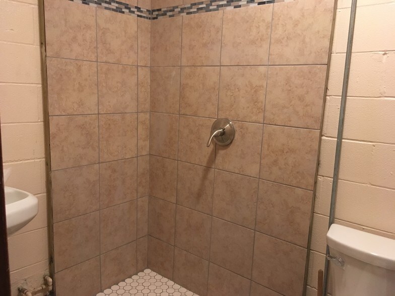 More Photos Of 11001 Fondren Rd, Houston Freestanding For Lease