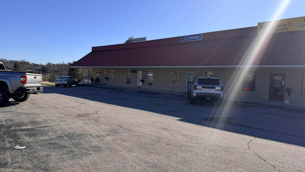 More Photos Of 3175 Appalachian Hwy, Jacksboro Office For Sale
