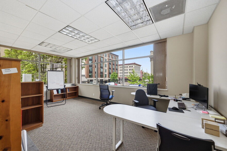 More Photos Of 198 Commercial St SE, Salem Office For Sale