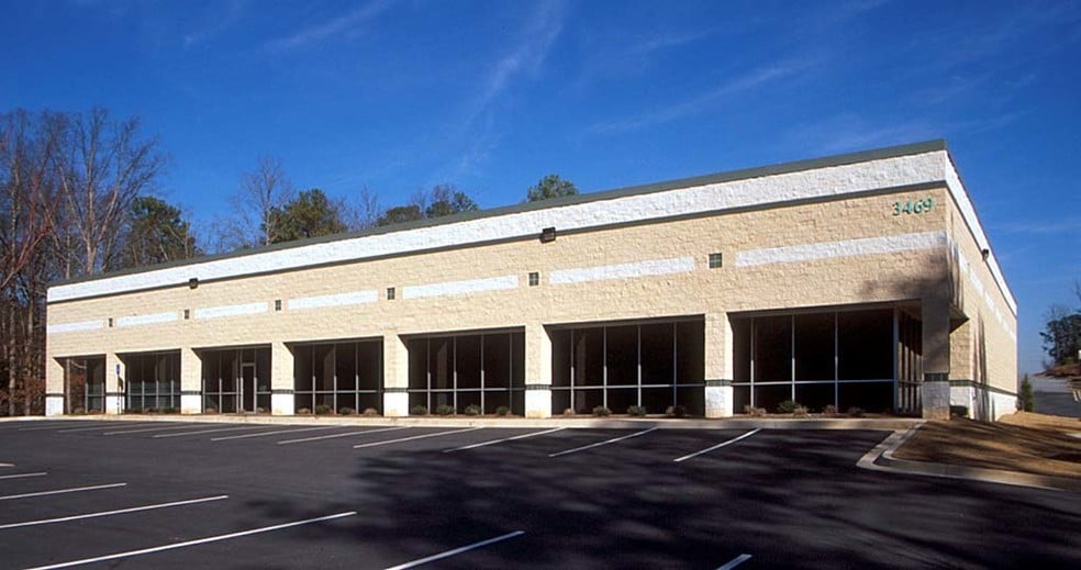 More Photos Of 3469 Buffington Ctr, Atlanta Warehouse For Lease