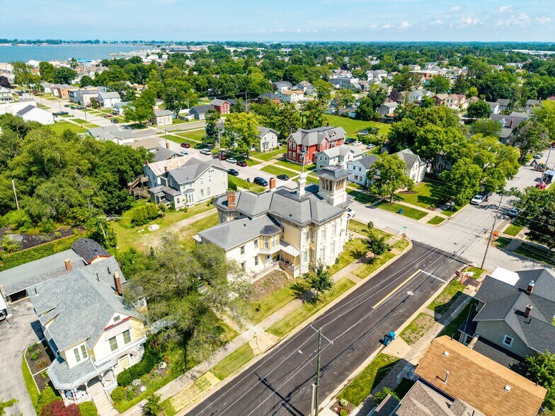 More Photos Of 403 E Adams St, Sandusky Hospitality For Sale