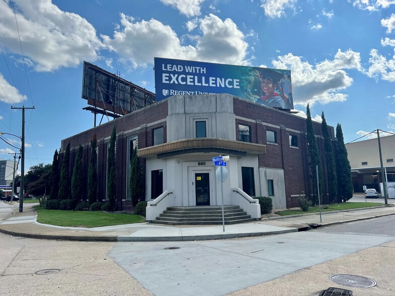 Primary Photo Of 865 Monticello Ave, Norfolk Office For Lease