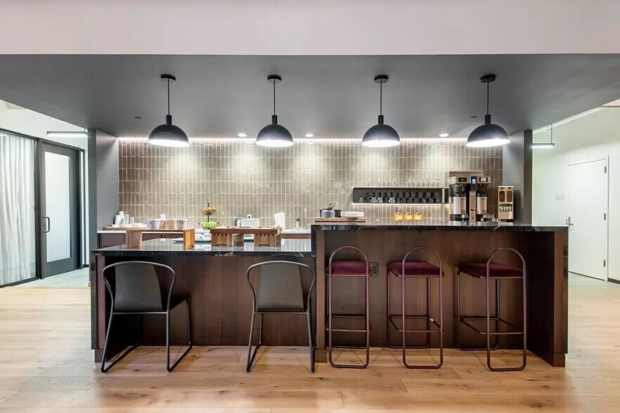 More Photos Of 4201 Wilson Blvd, Arlington Office For Sale