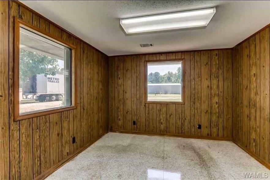 More Photos Of 16487 Sawmill Rd, Moundville Manufacturing For Sale