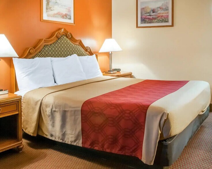 More Photos Of 619 N Marland Blvd, Hobbs Hospitality For Sale