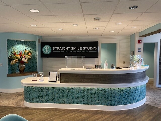 More Photos Of 400 E Main St, Mechanicsburg Office Residential For Sale