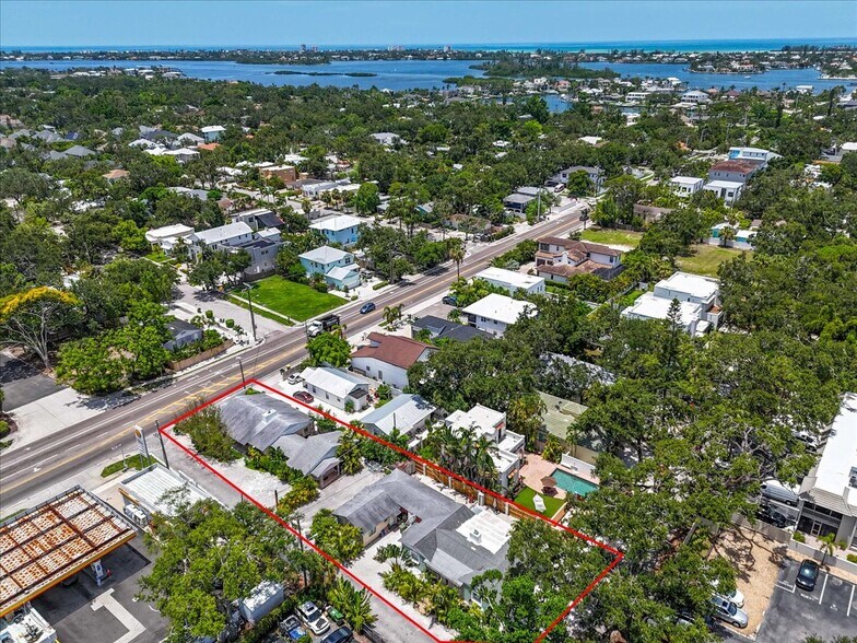 More Photos Of 1760 Wisconsin Ln, Sarasota Multifamily For Sale