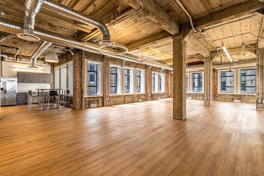 More Photos Of 1700 Broadway, Oakland Office For Lease