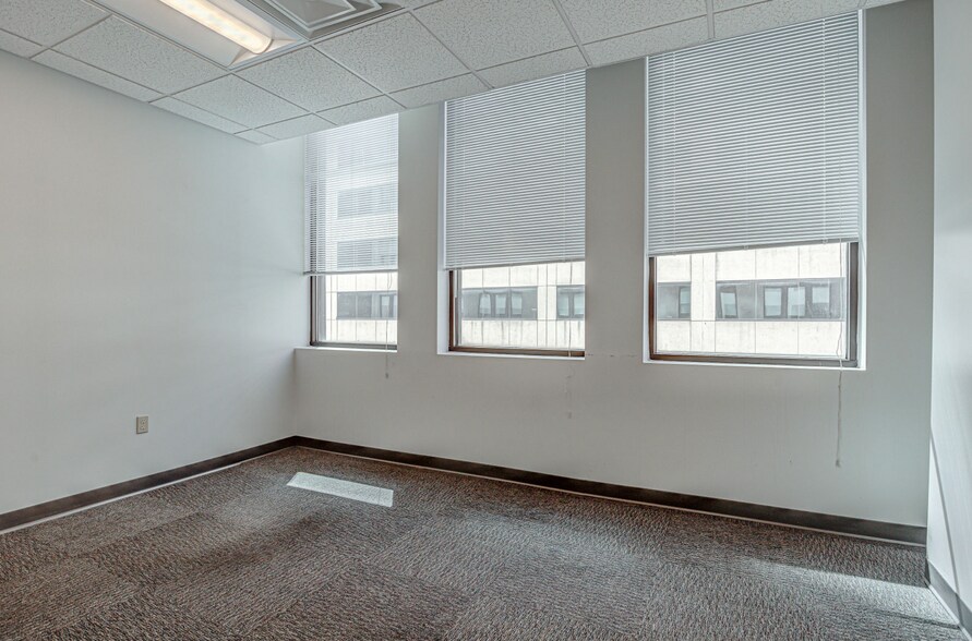 More Photos Of 35 E 7th St, Cincinnati Office For Lease