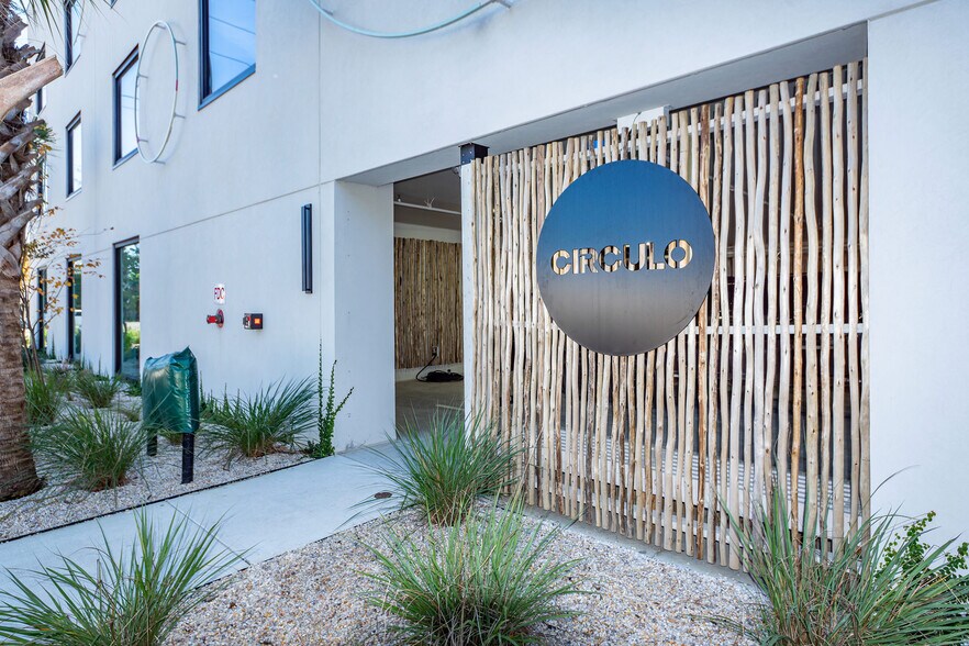 More Photos Of 4431 Spruill Ave, North Charleston Hotel For Lease