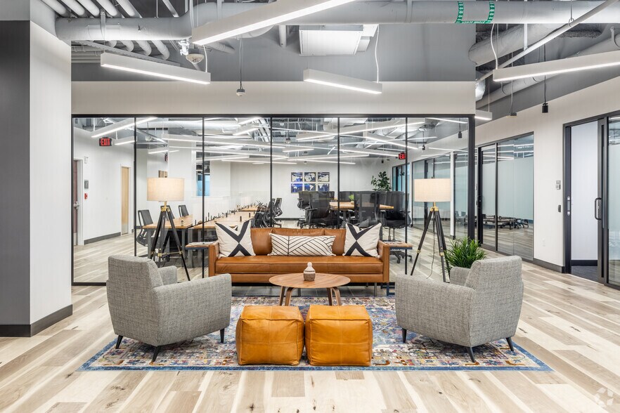 More Photos Of 2300 Wilson Blvd, Arlington Coworking Space