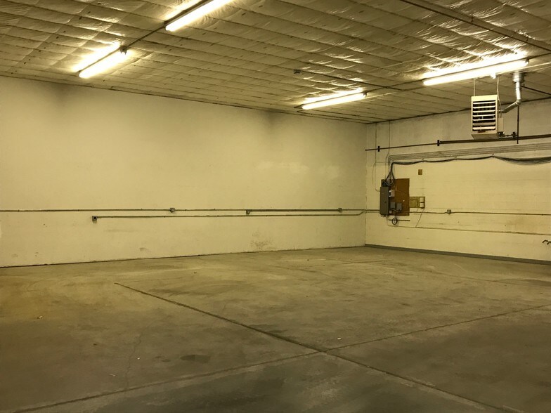 More Photos Of 2026 Samco Rd, Rapid City Warehouse For Lease