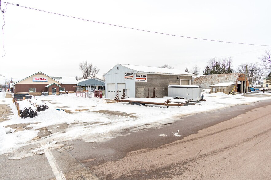 More Photos Of 101 Tanner St, Melrose Freestanding For Sale