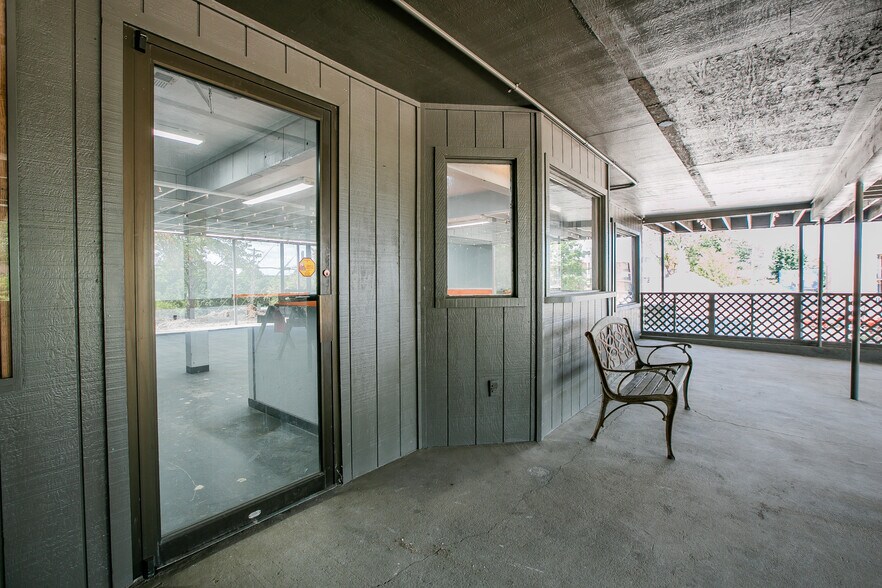 More Photos Of 1116 W Highway 76, Branson General Retail For Lease