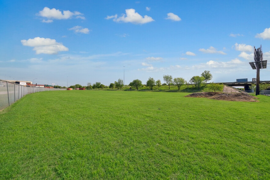 More Photos Of 00 Turning Basin Dr, Houston Land For Sale