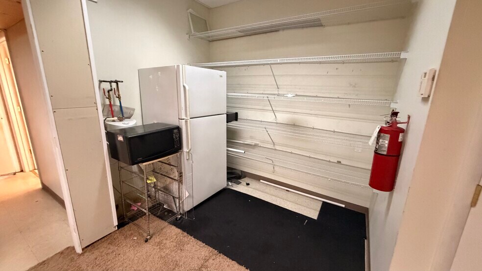 More Photos Of 546 3rd St, Beaver Storefront Retail Residential For Lease