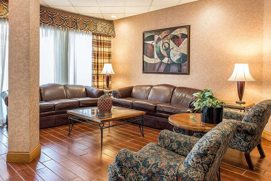 More Photos Of 383 E Leffel Ln, Springfield Hotel For Sale