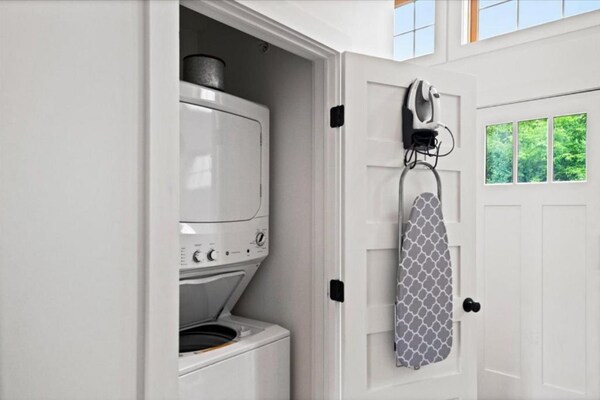 More Photos Of 10 Front St, Lake George Hospitality For Sale