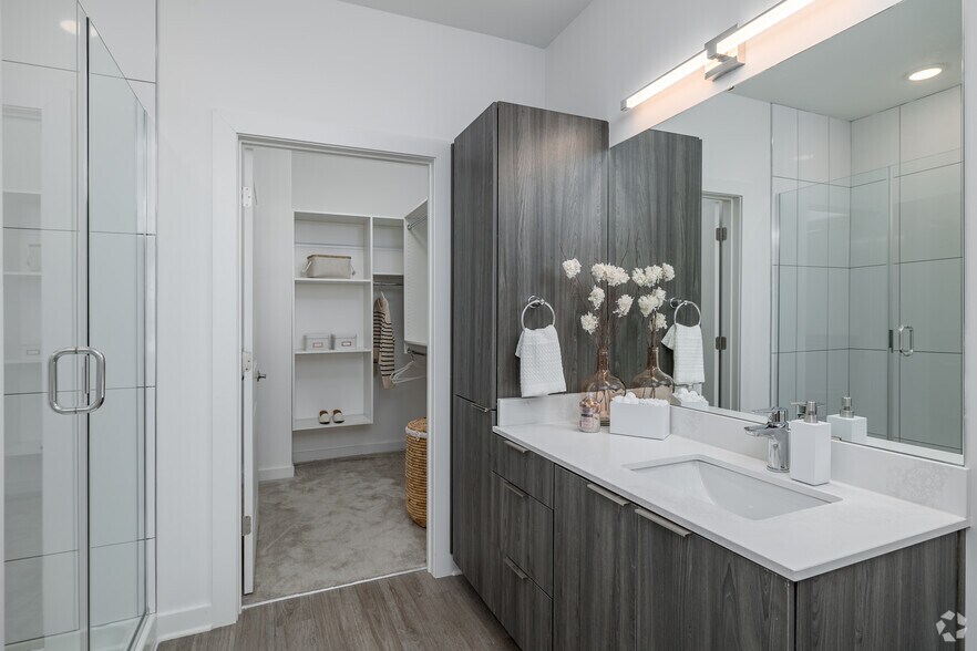 More Photos Of 1350 Dresden Dr, Brookhaven Apartments For Lease