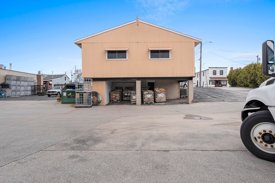 More Photos Of 1204 18th St, Two Rivers Bar For Sale