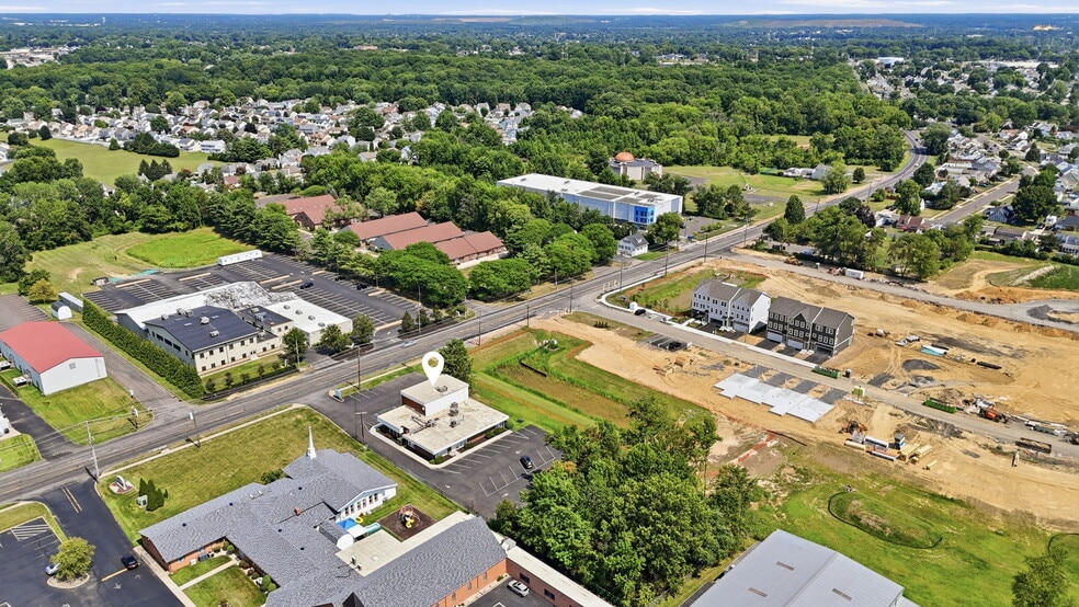 More Photos Of 1568 Woodbourne Rd, Levittown Office For Sale