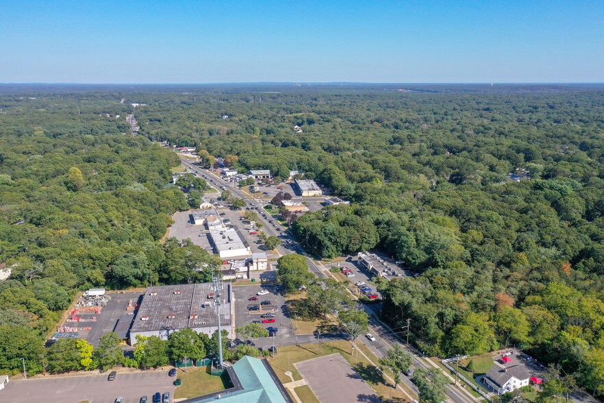 More Photos Of 50 Middle Country Rd, Coram Unknown For Lease