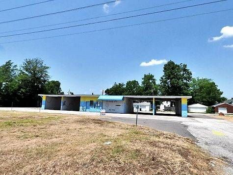 More Photos Of 1809 Vorster Ave, Louisville Carwash For Lease