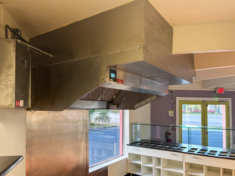 More Photos Of 1247 Ben Sawyer Blvd, Mount Pleasant Freestanding For Sale