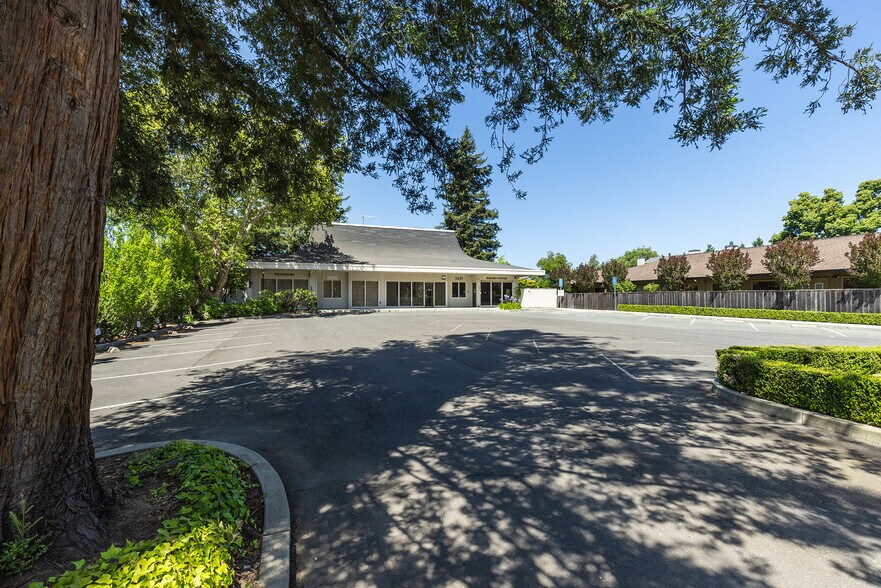 More Photos Of 3435 Valle Verde Dr, Napa Medical For Sale