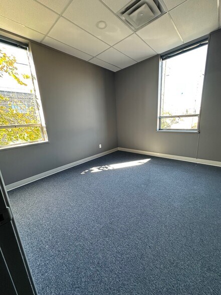 More Photos Of 1200 Mccalla Ave, Knoxville Office For Lease