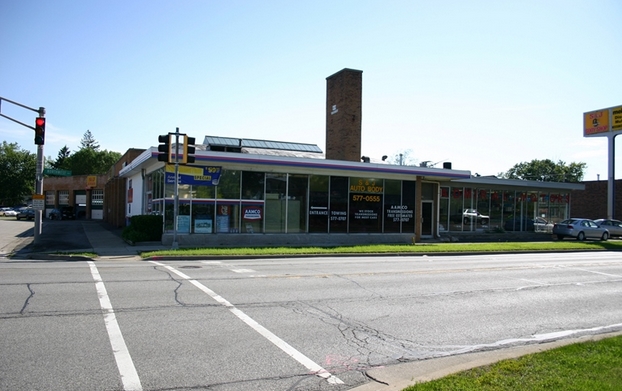 Primary Photo Of 400 W Northwest Hwy, Arlington Heights Auto Repair For Lease