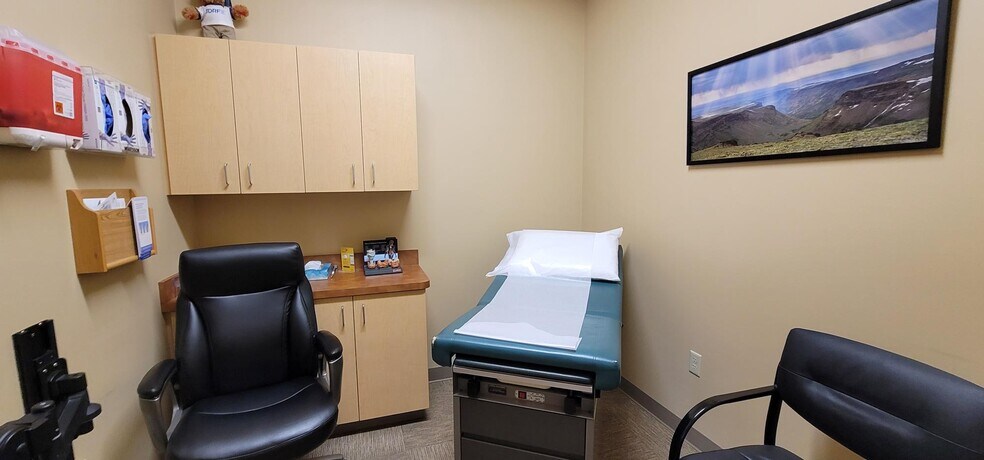 More Photos Of 929 SW Simpson Ave, Bend Medical For Lease
