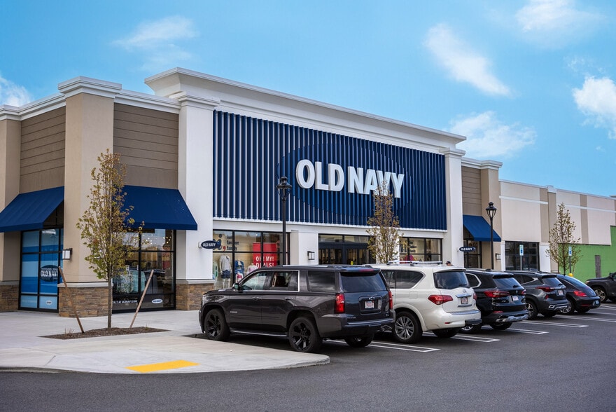 More Photos Of 1775 Washington St, Hanover Unknown For Lease