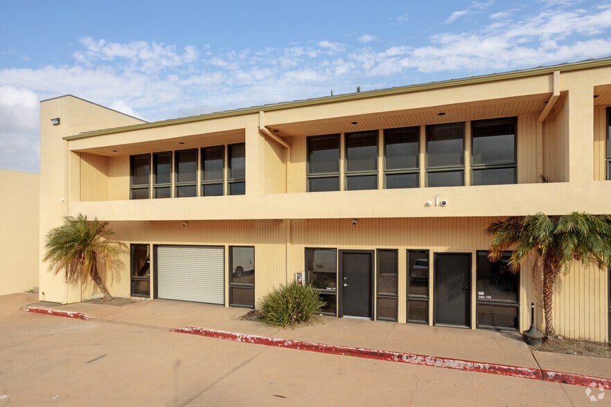 More Photos Of 5375 Industrial Dr, Huntington Beach Light Distribution For Sale